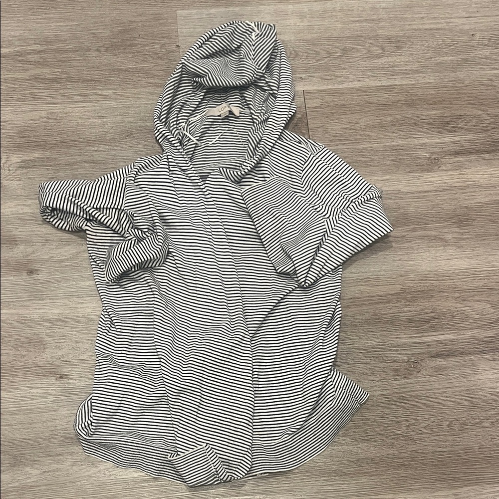 Striped Black and White Women's sweater